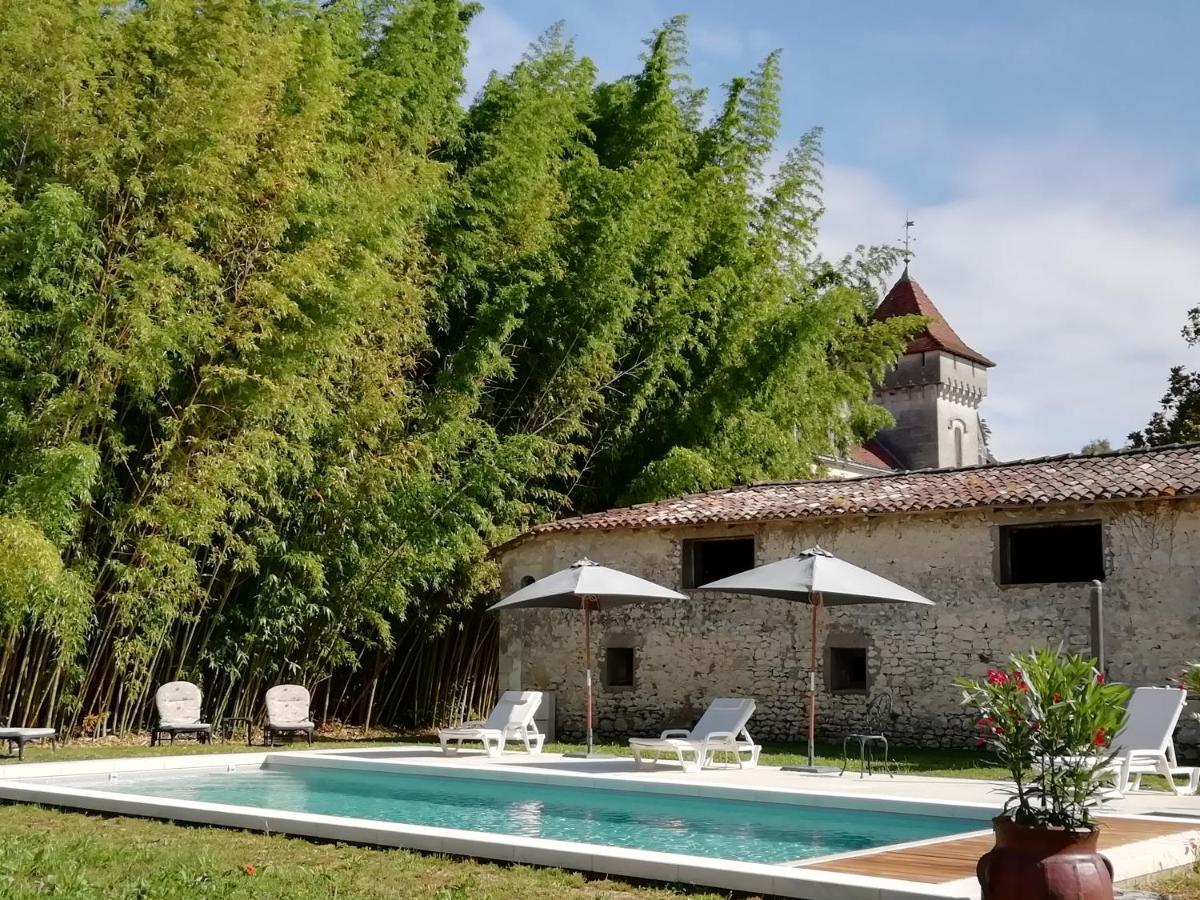 Chateau Des Salles Saint-Fort-sur-Gironde Eksteriør bilde