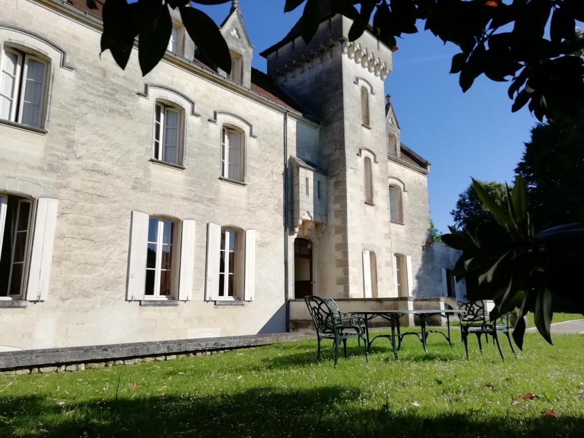 Chateau Des Salles Saint-Fort-sur-Gironde Eksteriør bilde