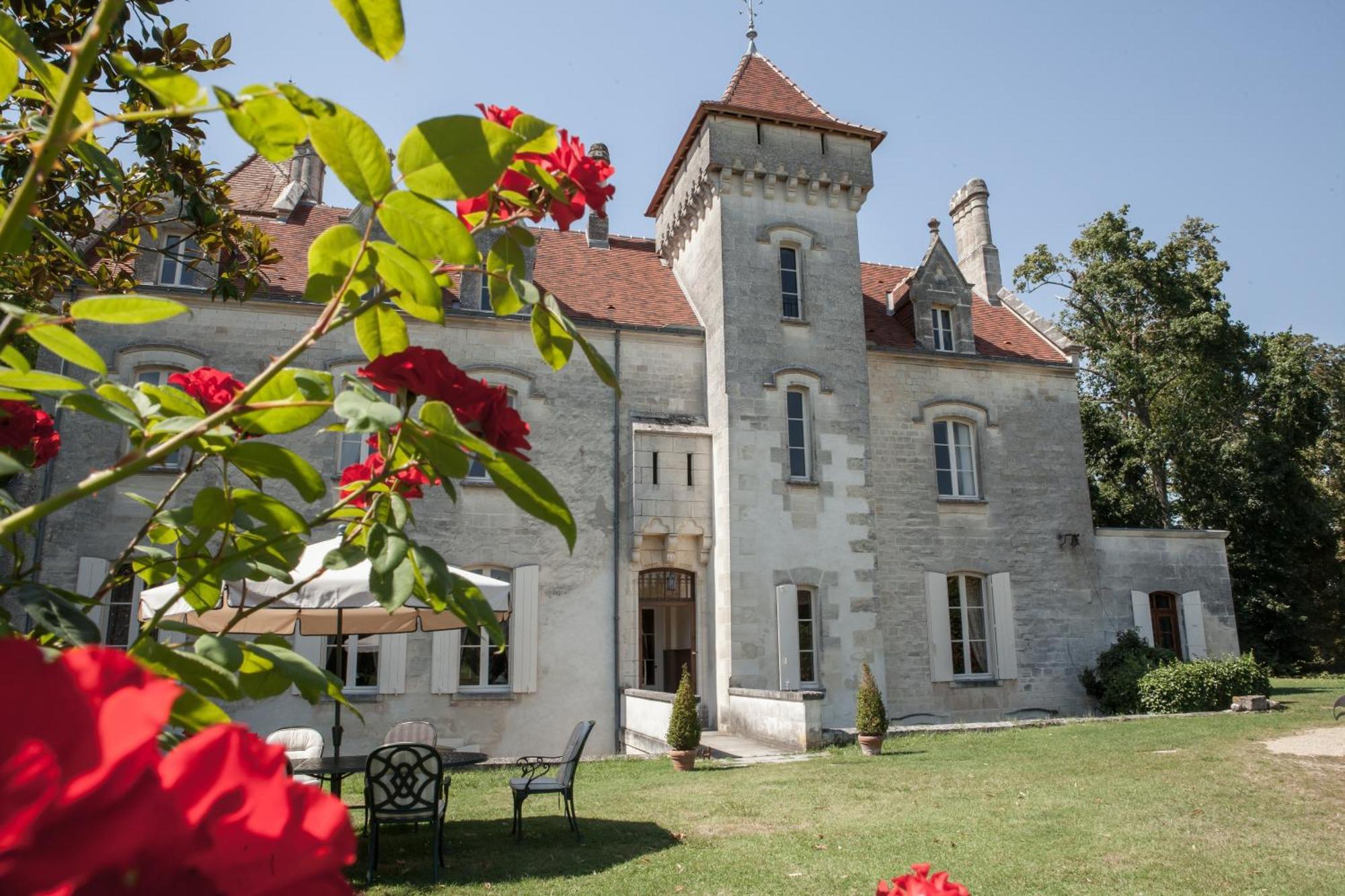 Chateau Des Salles Saint-Fort-sur-Gironde Eksteriør bilde