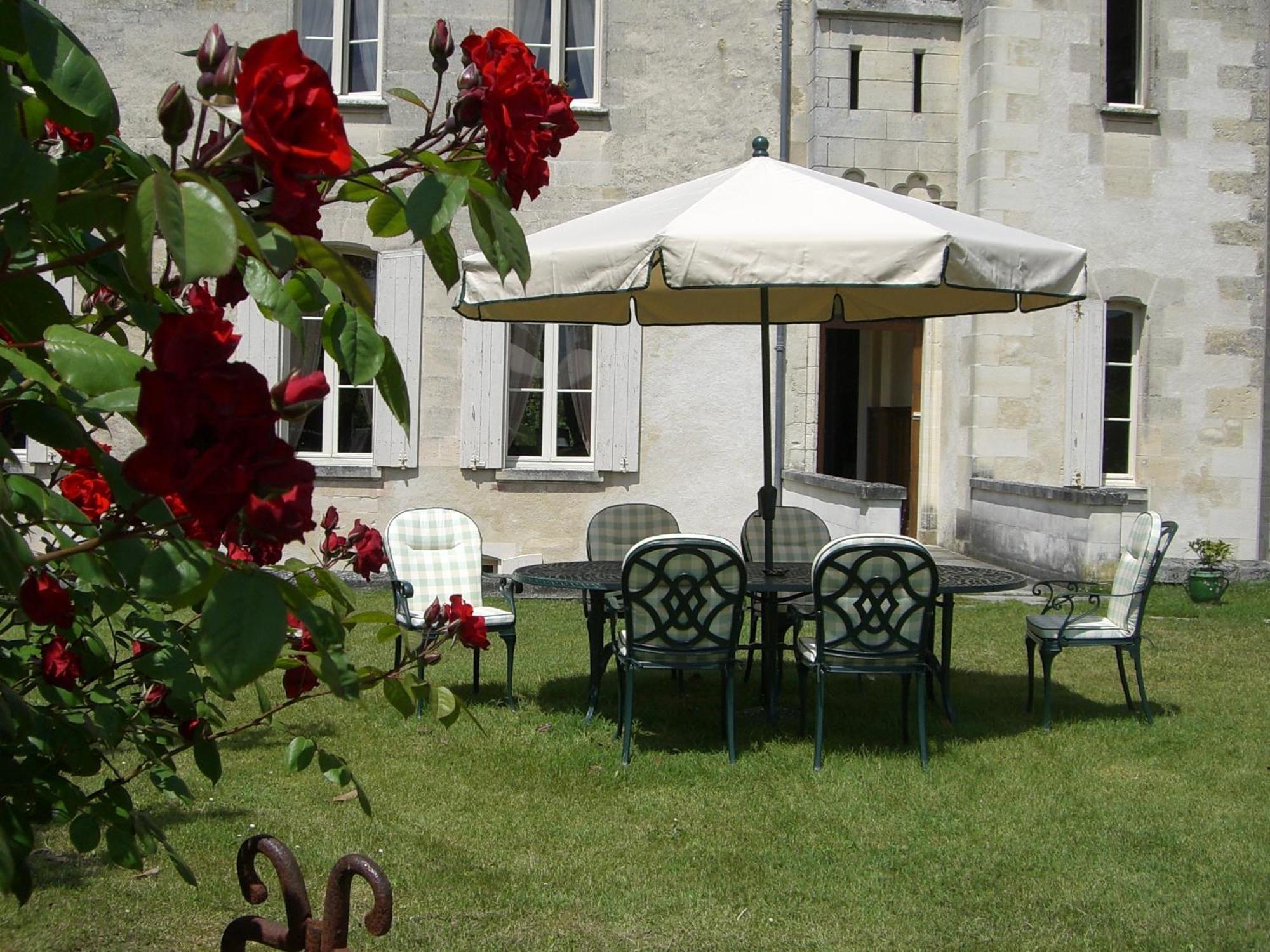 Chateau Des Salles Saint-Fort-sur-Gironde Eksteriør bilde